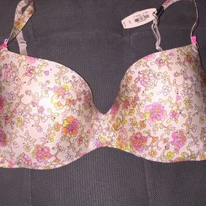 Victoria's secret bra
